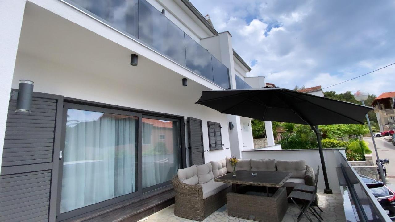 Apartments Tasha Мали-Лошинь Экстерьер фото